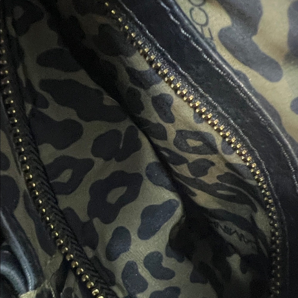 Rebecca Minkoff Small Black Leather Crossbody Bag - Picture 7 of 10